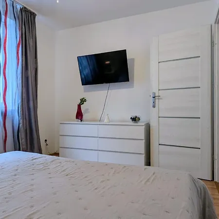 Apartment Center Sienna 72a *
