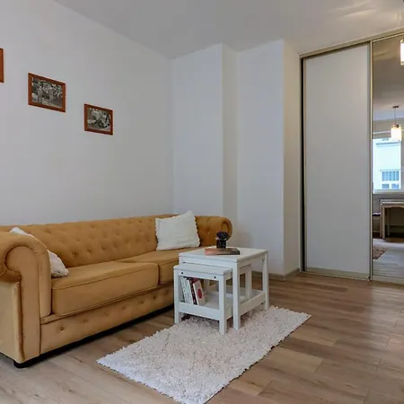 Center Sienna 72a * Βαρσοβία